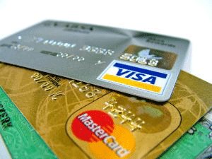 La nueva regulación europea sobre el pago con tarjeta no convence a los españoles