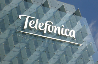 Telefónica triplica la velocidad de todos sus clientes de fibra