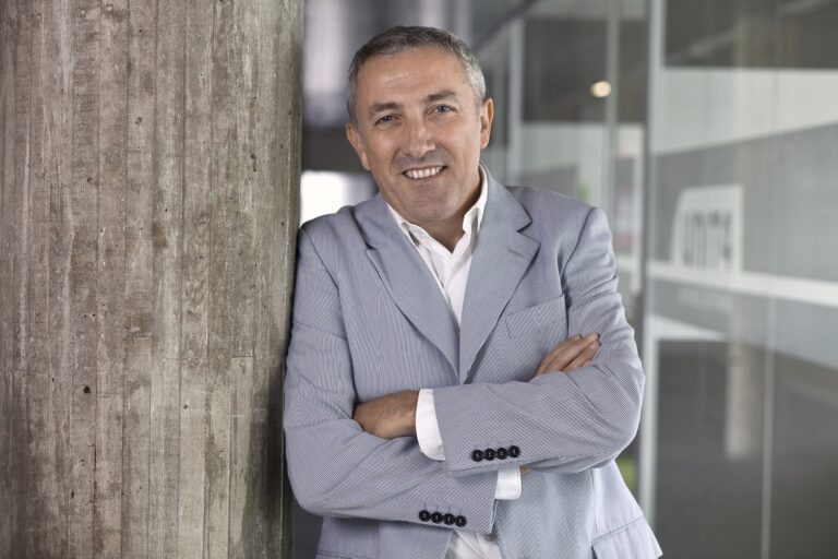 La nueva generación de jóvenes rechazará el software de gestión rígido. ¡Empresario, prepárate!
