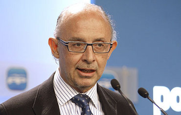 Montoro se fija en las ópticas y les exige 100 millones por la montura