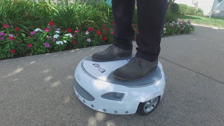 Leggi l'articolo Llega Carr-E, el patinete eléctrico de Ford