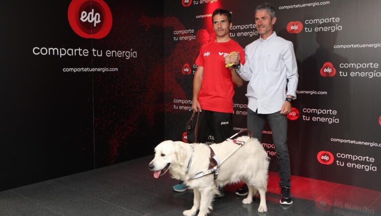 Una plataforma online para encontrar lazarillos de running para ciegos