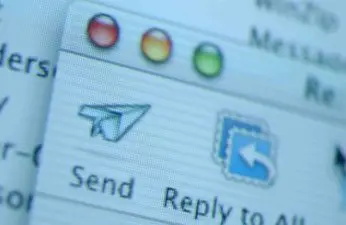 Revisar el correo electrónico solo tres veces al día, reduce el estrés