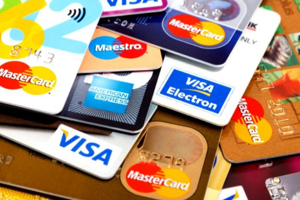 Las tarjetas de crédito están en alza, pero las operaciones fraudulentas también
