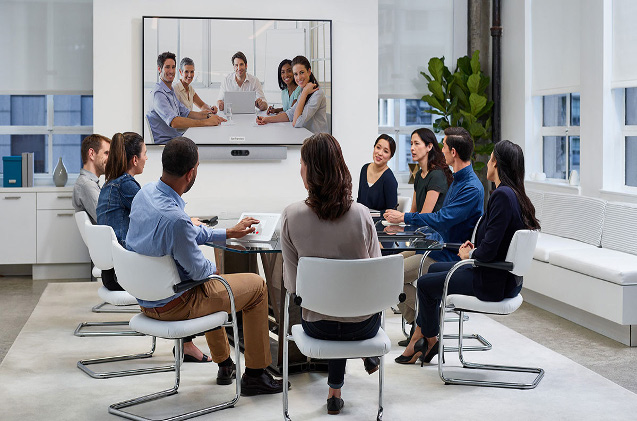 ¿Cómo debe ser una sala de reuniones óptima y futurista?