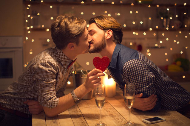 Immagine in primo piano per articolo con titolo: Las ciudades españolas donde sale más caro ser romántico