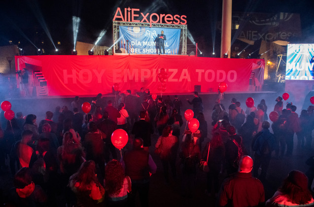 El día del soltero inaugura la temporada navideña de compras