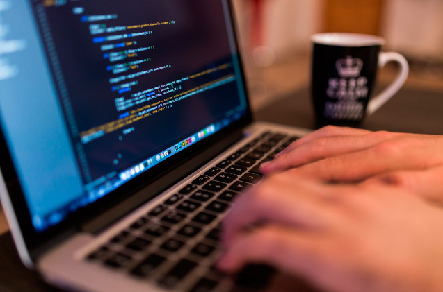 Los estudiantes de Desarrollo Web y Diseño UX/UI consiguen empleo en menos de 90 días