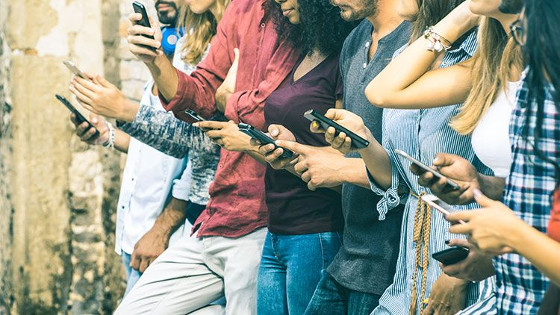 Los españoles pasamos casi 6 horas al día conectados a Internet