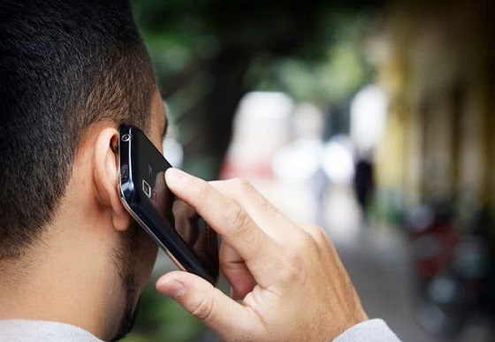 Cómo desinfectar los teléfonos de uso profesional durante el COVID-19