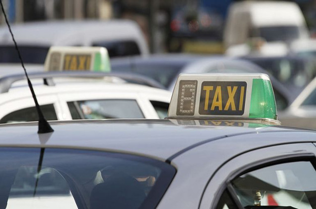 Los españoles son los europeos que más usan las apps de taxis para desplazarse