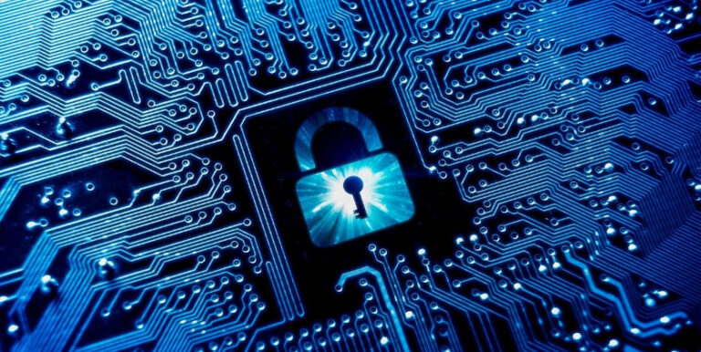 Los 10 ciberdelitos más frecuentes: cómo nos afectan y cómo evitarlos