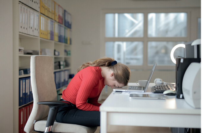 Síndrome posvacacional y regreso al trabajo presencial: guía práctica para acompañar al empleado