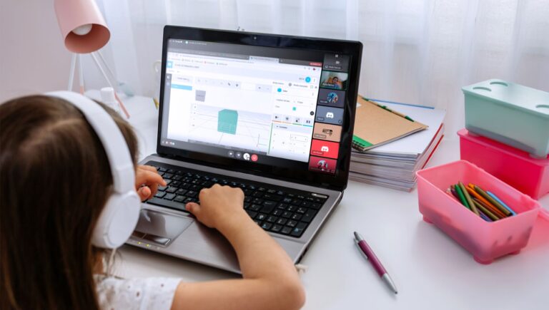 Prejuicios STEAM: El principal desafío educativo entre las jóvenes de la “España vaciada”