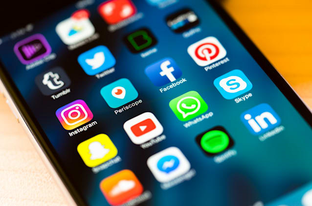 6 redes sociales para encontrar empleo en "la vuela al cole y al trabajo"