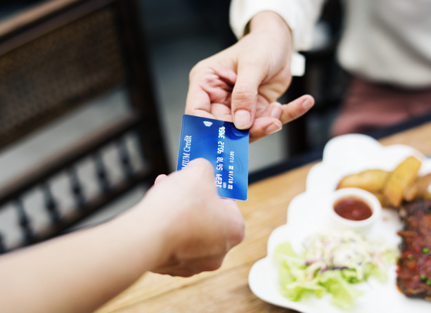 La tarjeta se consolida en el pago con criptomonedas