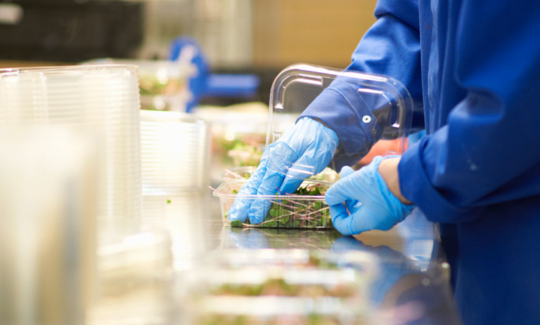 El nuevo impuesto sobre el plástico afectará a fabricantes, distribuidores y consumidores