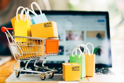 Los españoles hacen el 40% de sus compras online