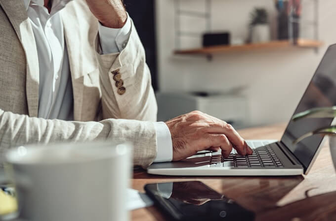 ¿Qué hay que tener en cuenta para adoptar la semana laboral de cuatro días?
