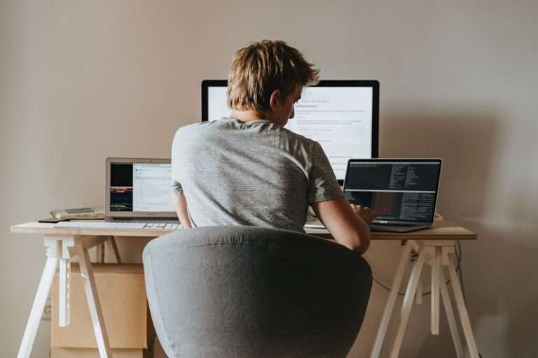 10 consejos de ciberseguridad para viajes de negocios y empleados remotos